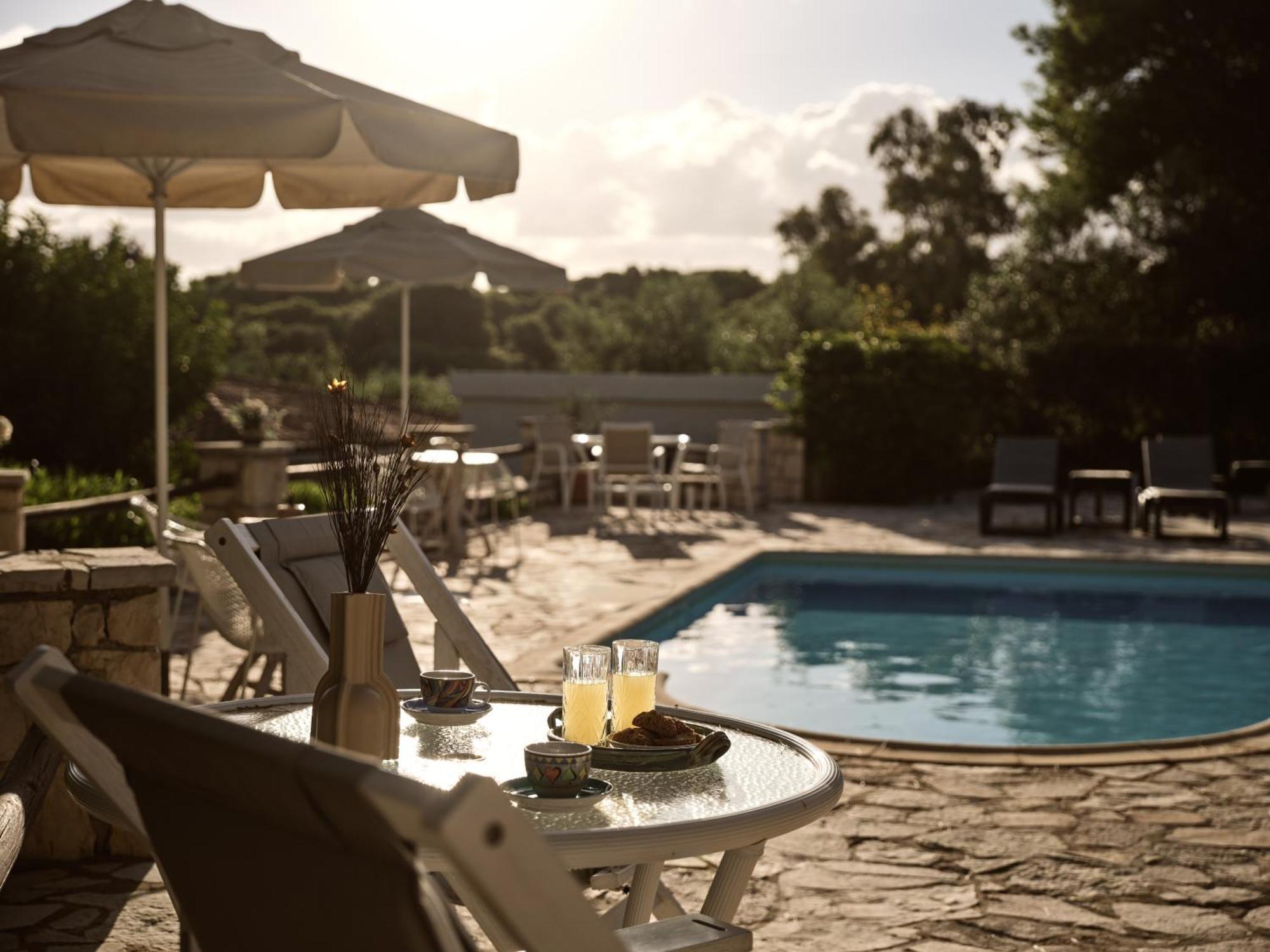 Aquarius Hotel Vasilikos  Ngoại thất bức ảnh