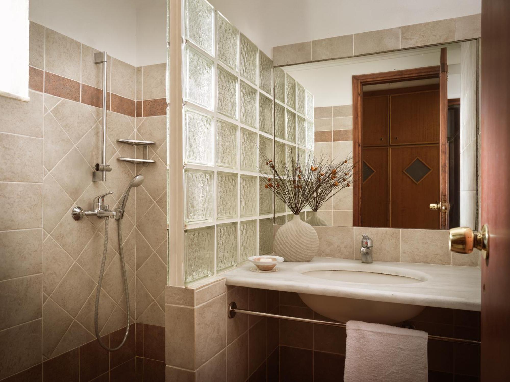 Aquarius Hotel Vasilikos  Ngoại thất bức ảnh